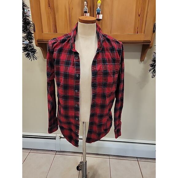 Eddie Bauer Classic Fit Flannel Shirt Mens Sz M Red Tartan Long Sleeve Button Up - Picture 1 of 9